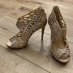 INC International Concepts Heels